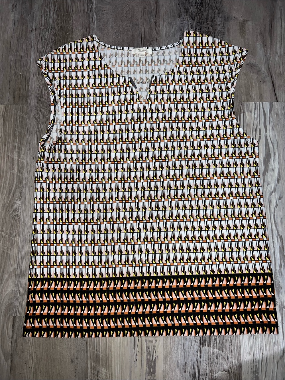 Sleeveless Geometric Print Top